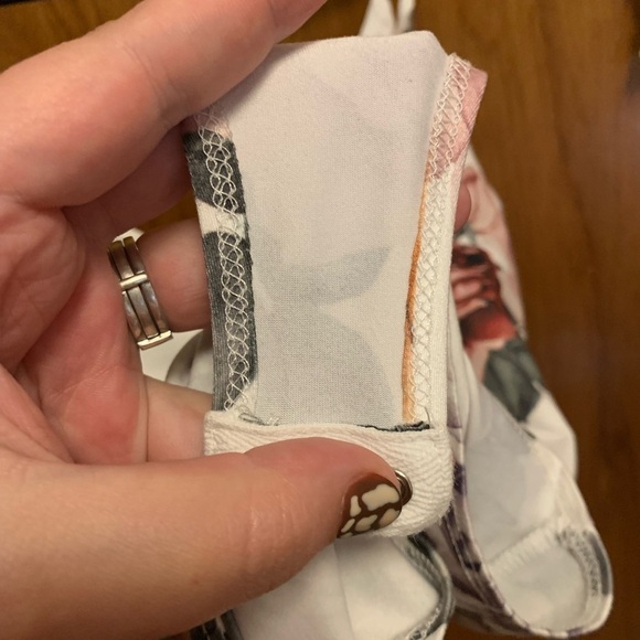 Gaze women’s spaghetti strap floral bodysuit size small - Picture 6 of 10